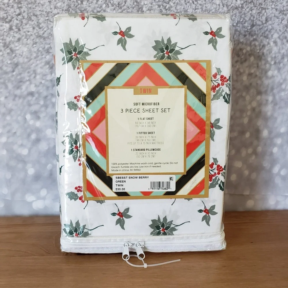 Christmas Snow Berry Holiday Twin Bed Sheet Set